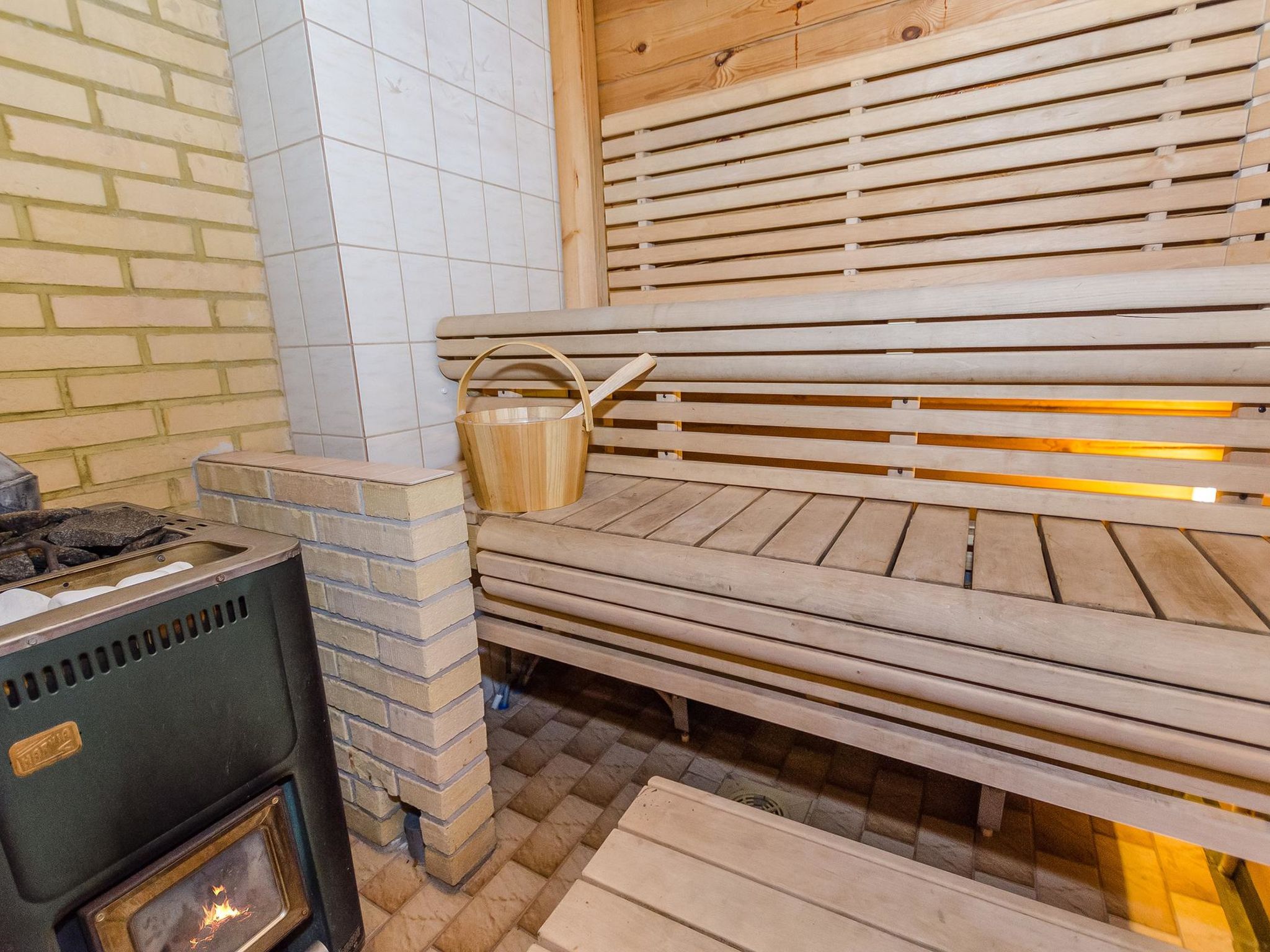 Villa käpytikka-Binnen