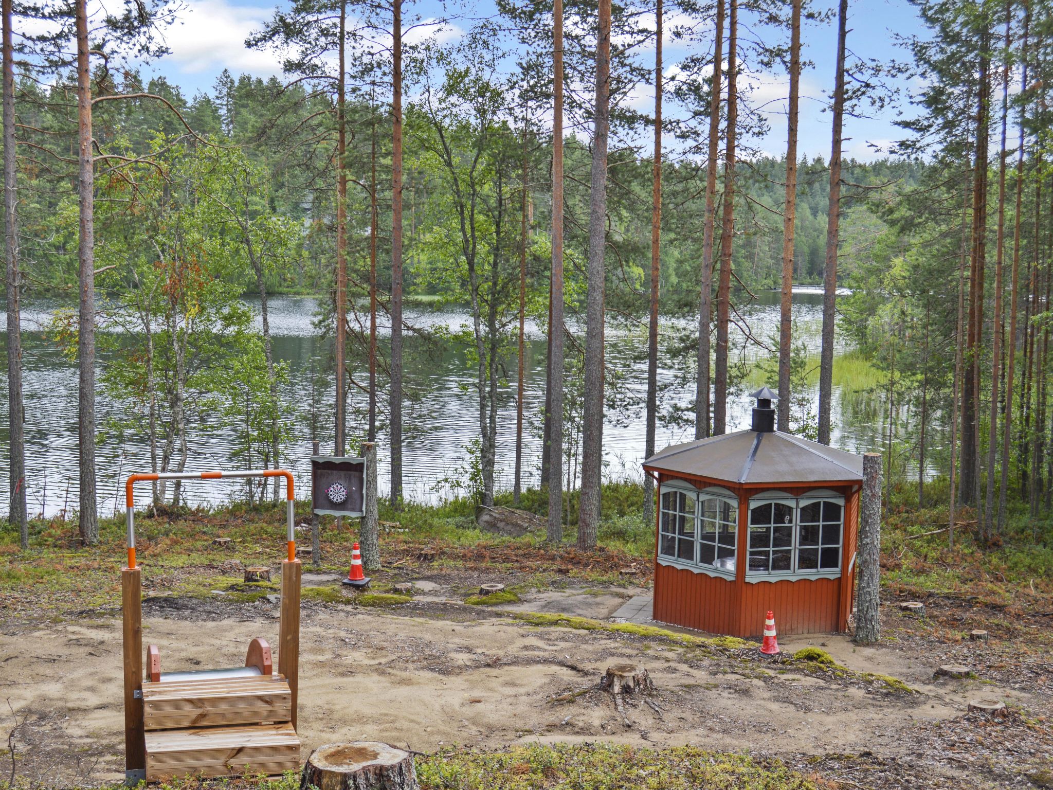 Villa käpytikka-Binnen