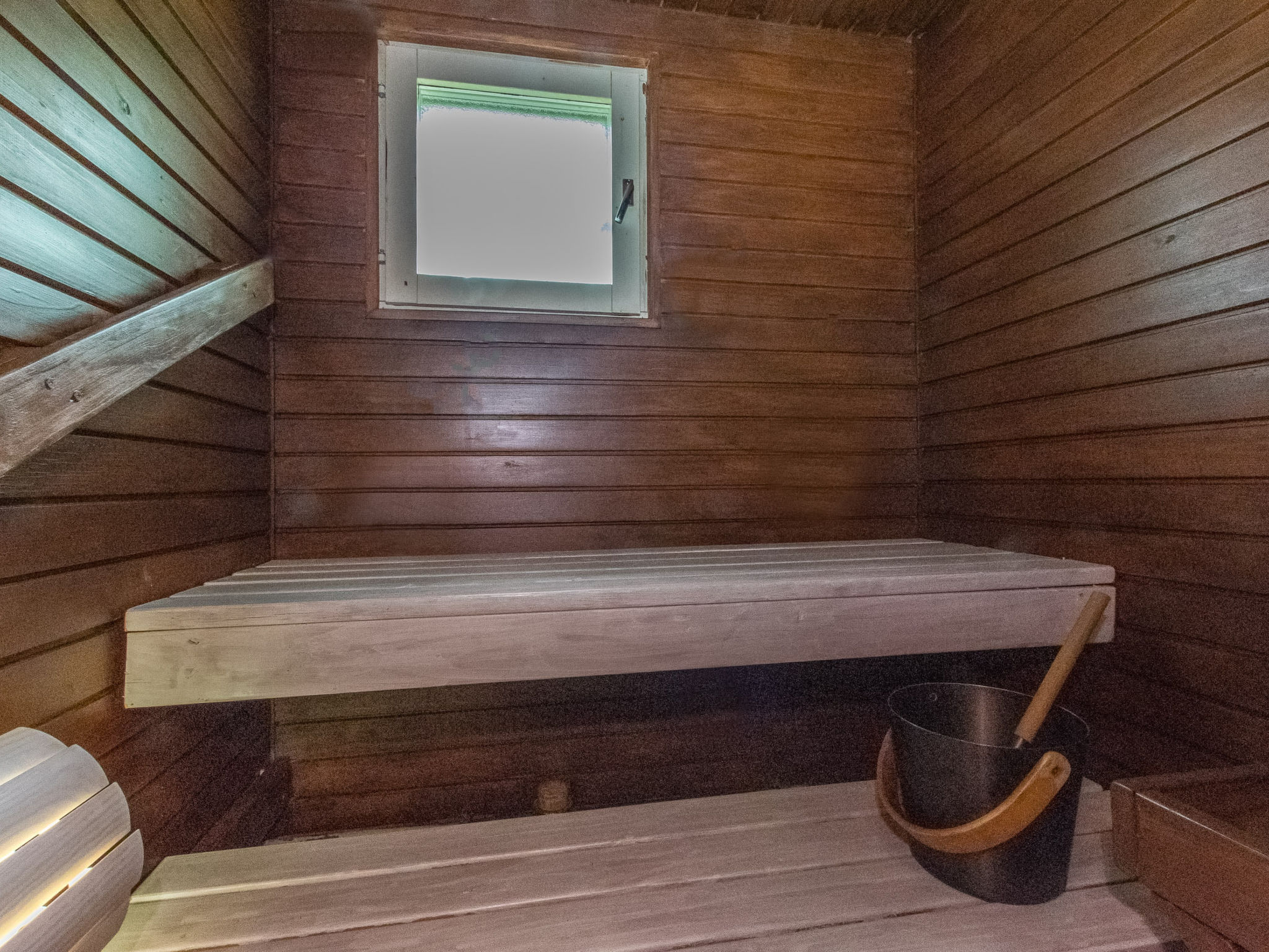 Viinijärvi d 10 - Inside