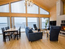 Holiday home Lakeside villa