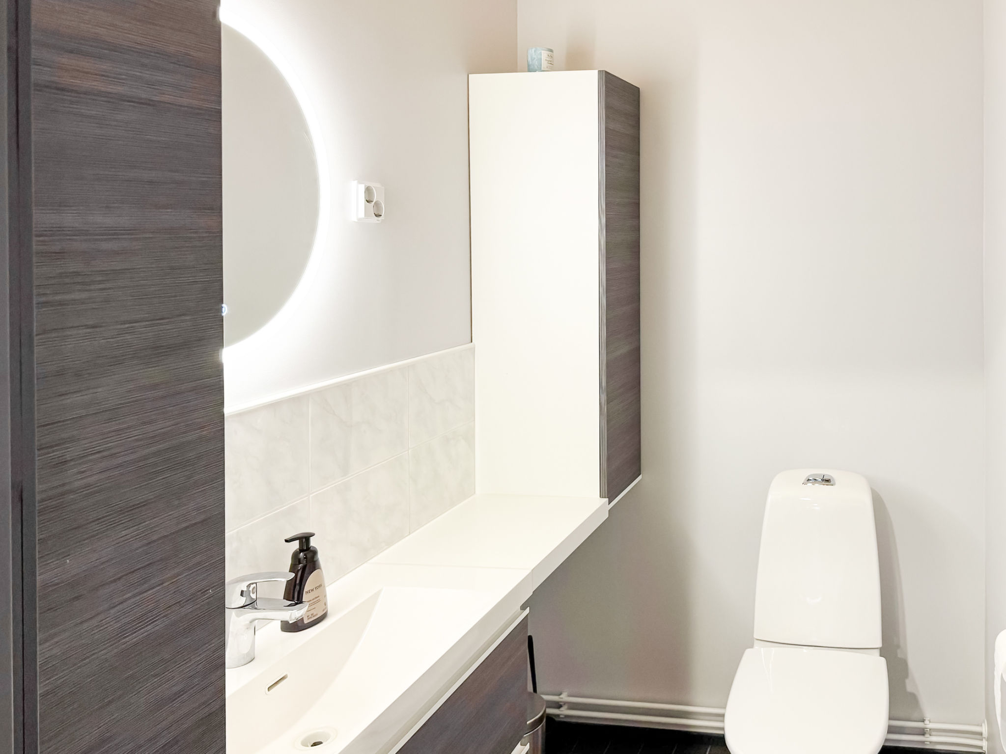 Maison Lakeside villa – Intérieur, photo 16 sur 60