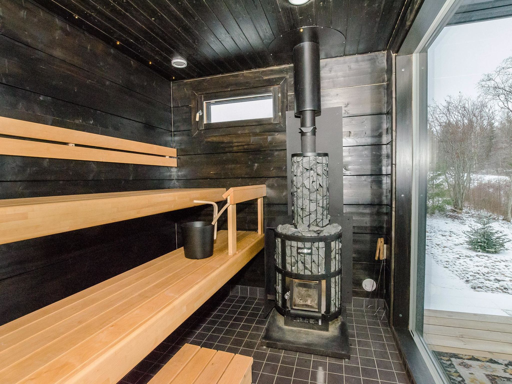 Lakeside villa-Binnen