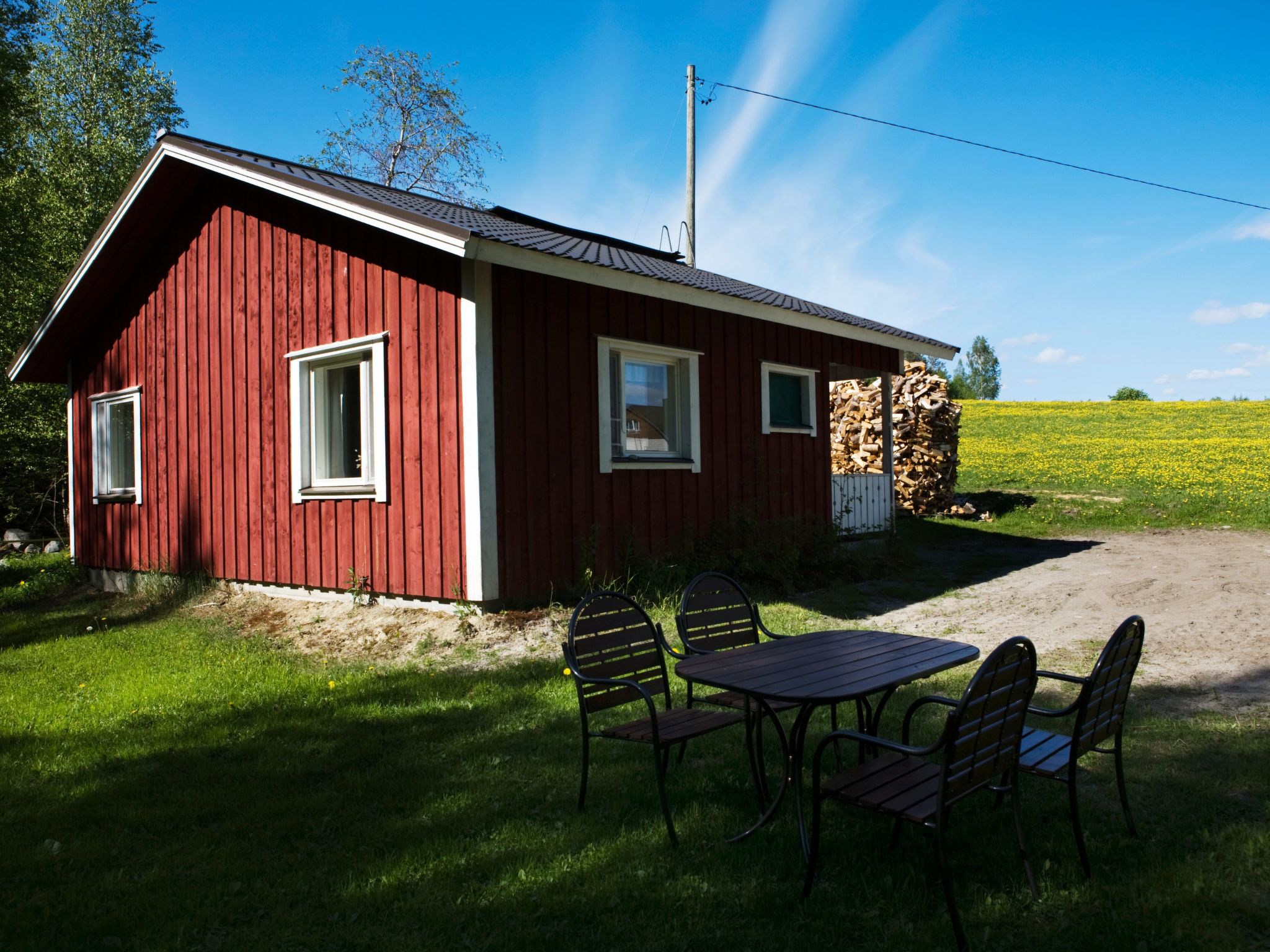 Anwesen mit eigenem Garten und Grill