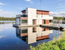 Villa Rauha: Drijvend vakantiehuis aan het Saimaa-meer in Imatra - thumbnail 1