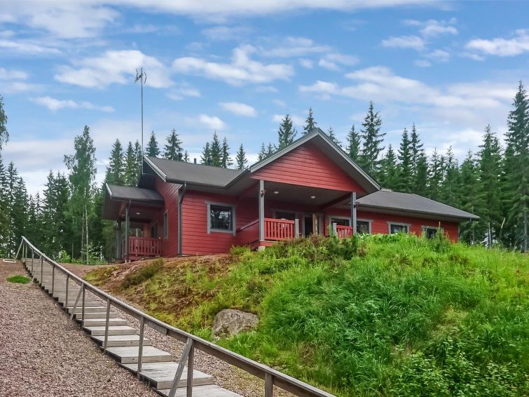 Vakantiehuis aan het meer in Kouvola met eigen sauna in Kouvola