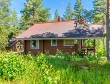Knusse Finse cabin aan de Golf van Finland, 100m van het meer - thumbnail 2