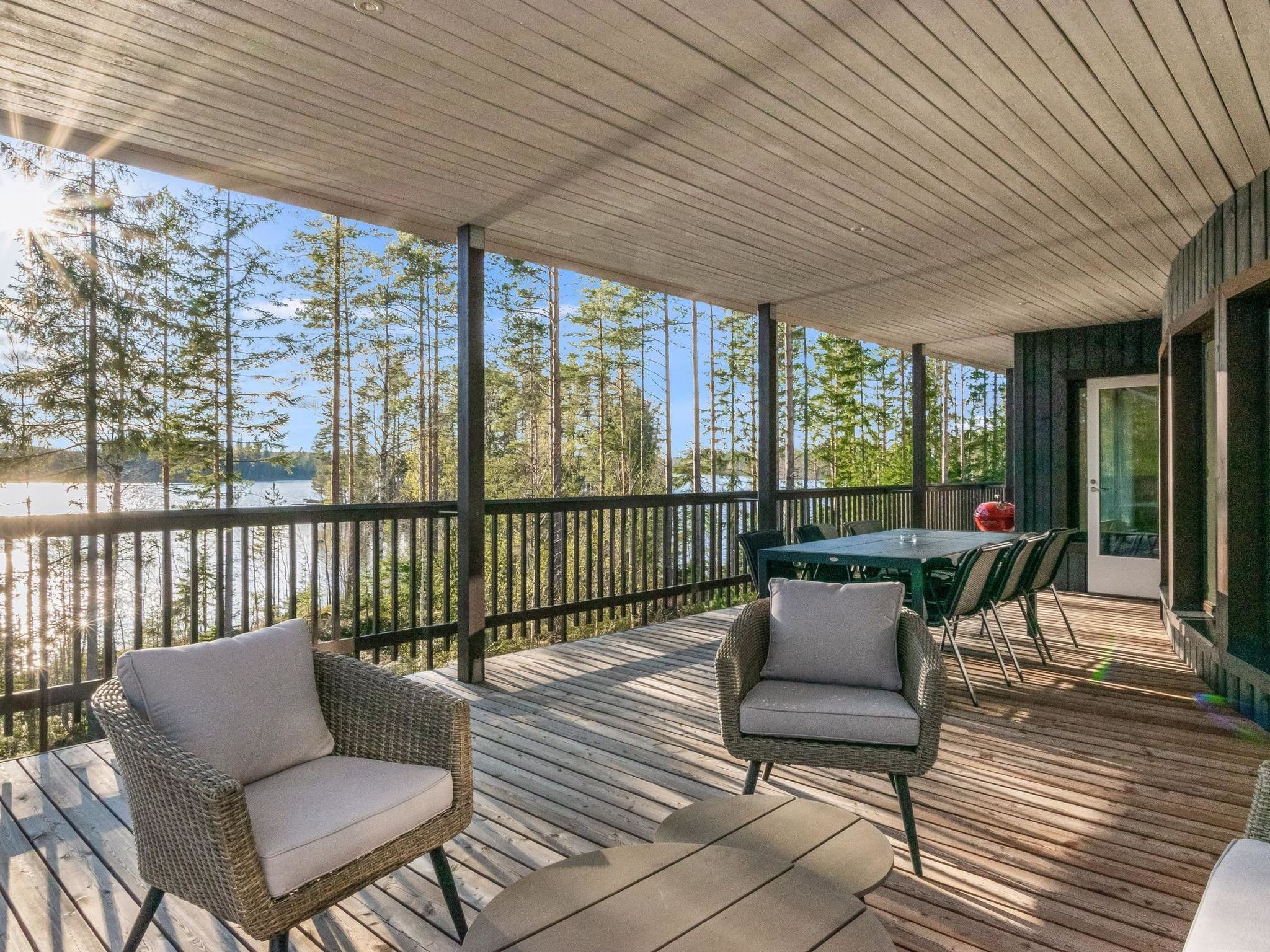 Järven idylli-Binnen