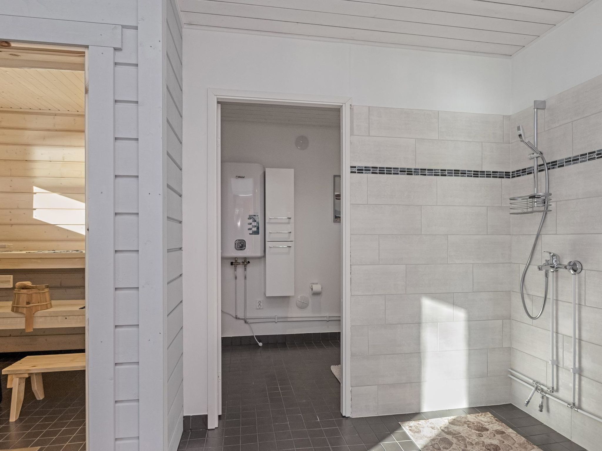 Järven idylli-Binnen