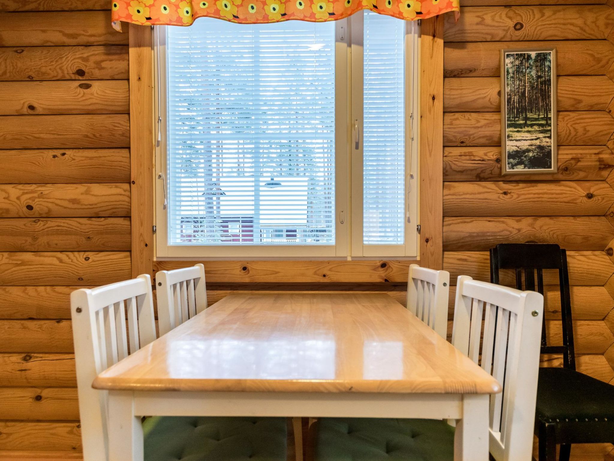 Kilpolan karoliina-Binnen