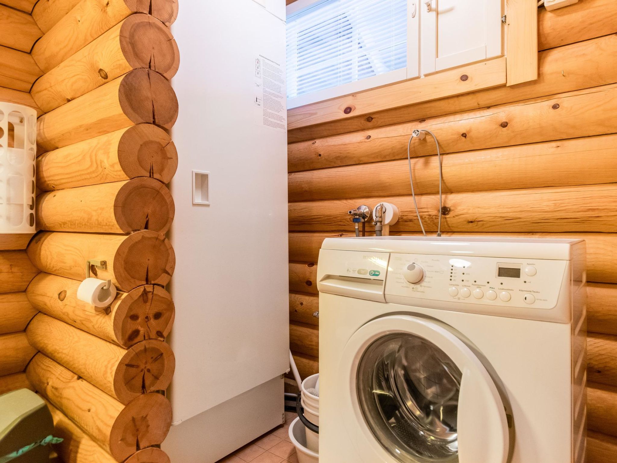 Kilpolan karoliina-Binnen