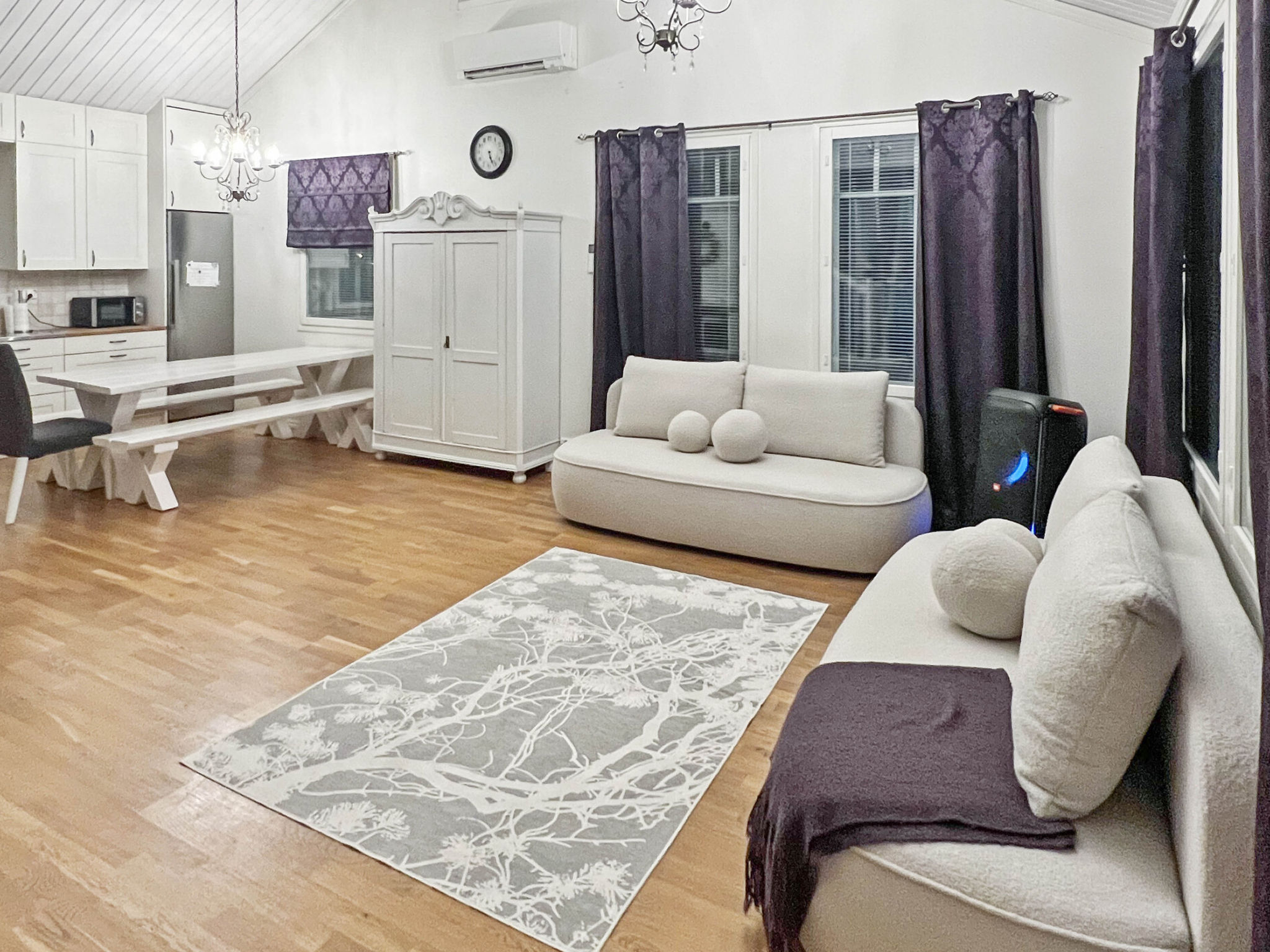 Tyttelsson - Drinnen