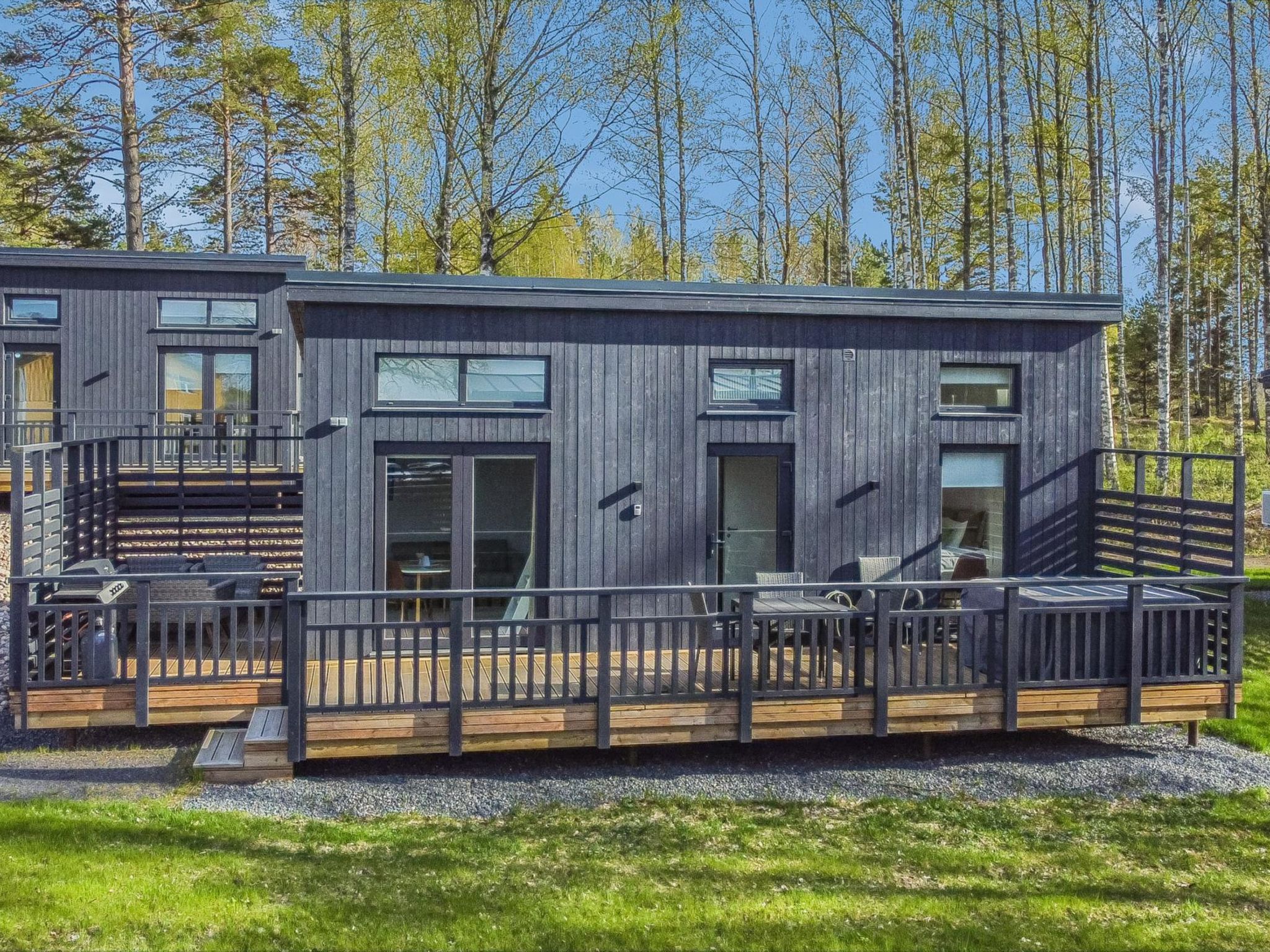 Well-equipped villa built in 2023, situated in a modern archipelago village. The terrace features a hydro massage bath, which includes in price.

85 km southwest of Turku, Archipelago Sea 300 m, boat ..