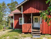 Kalatiira 3: Knus houten vakantiehuis aan het Archipelagozee, 40 km van Turku - thumbnail 1