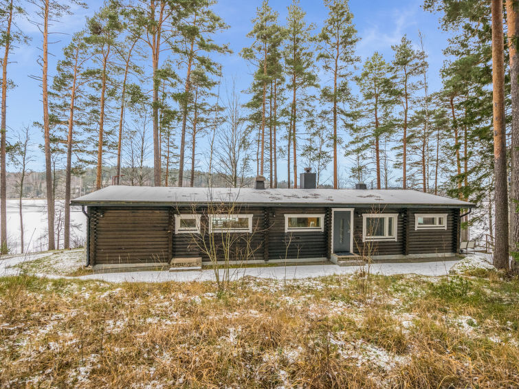 8-persoons vakantiehuis aan het meer in Salo in Salo
