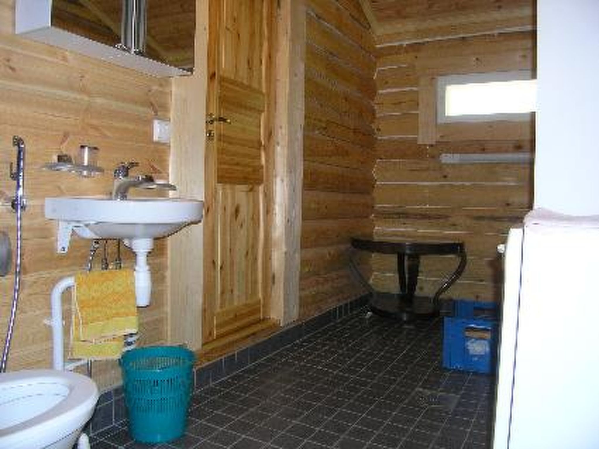 Niittymökki - Inside