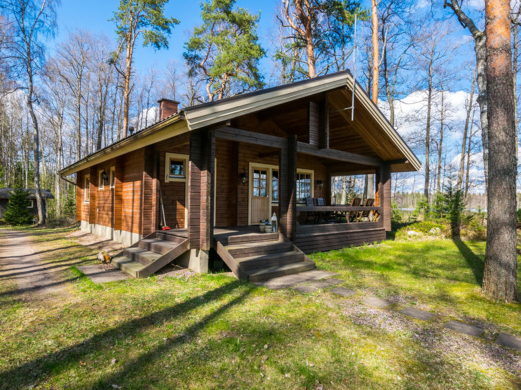 Aan het meer: Rustiek vakantiehuis Lammassaari in Somero in Somero