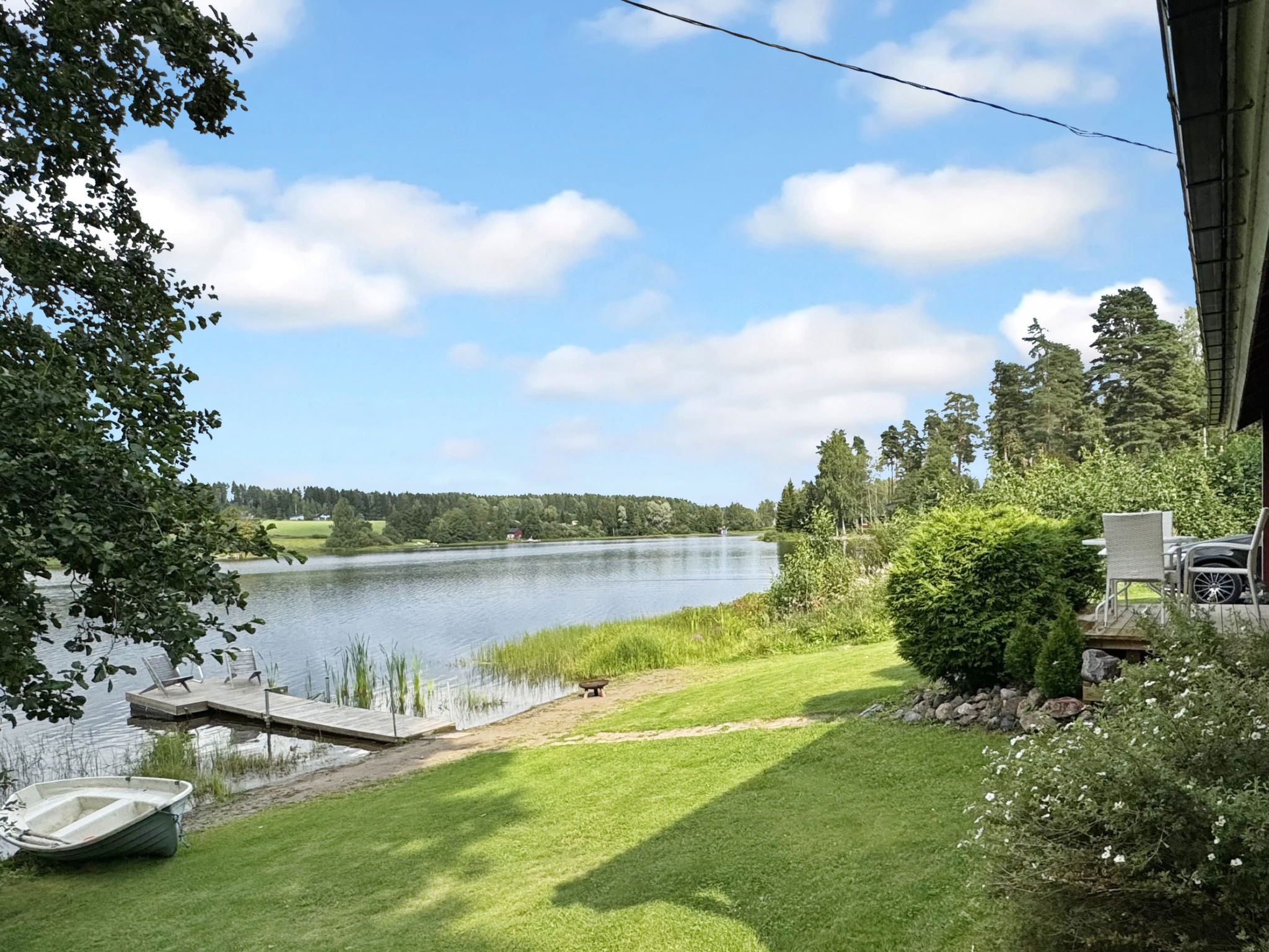 Peukaloinen - Binnen