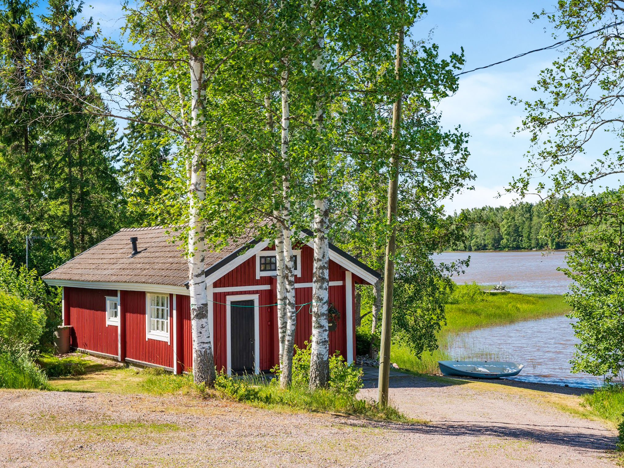 A charming cottage for two people. The bedroom has two beds, and there is an extra bed in the kitchen-living room, providing space for up to three people.

The kitchen-living room, small hallway, and ..