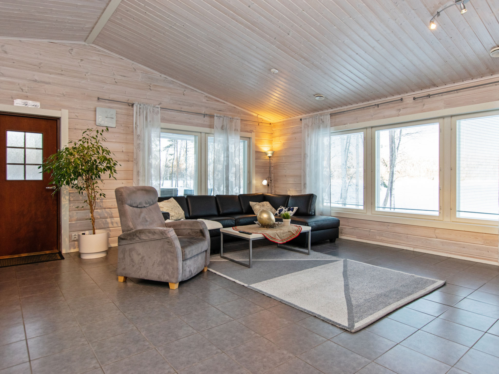 Hot pool cottage laurinranta - Binnen