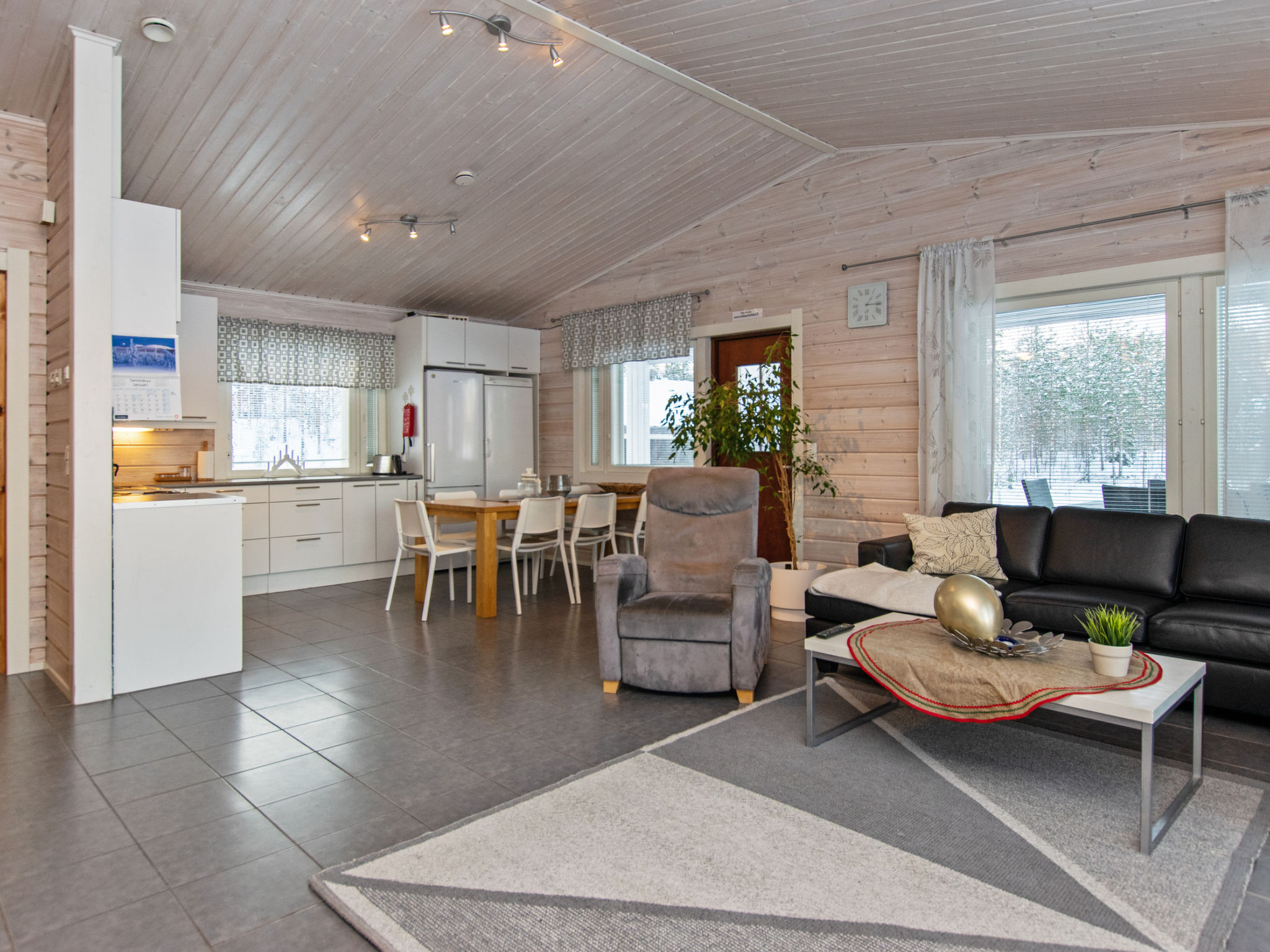 Hot pool cottage laurinranta - Binnen