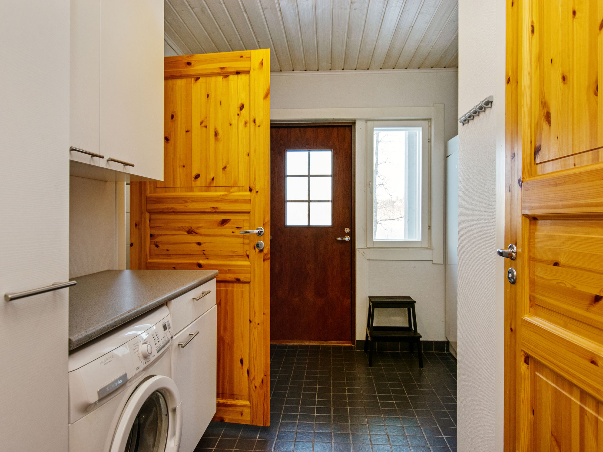 Hot pool cottage laurinranta - Binnen