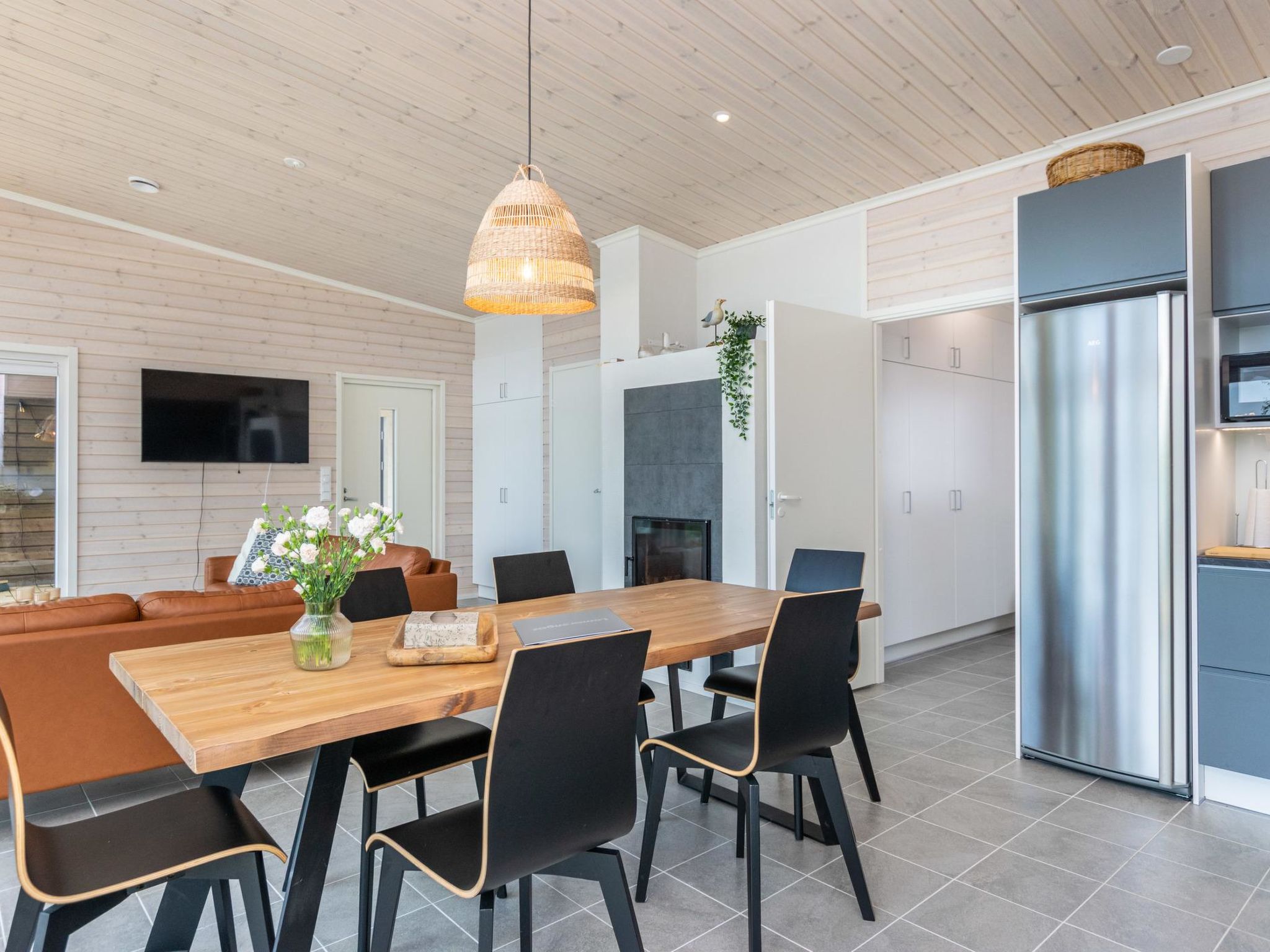 Hot pool cottage kesäranta-Binnen