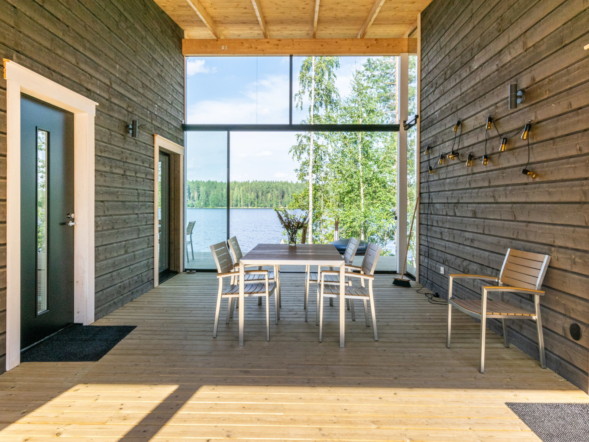 Hot pool cottage kesäranta - Binnen