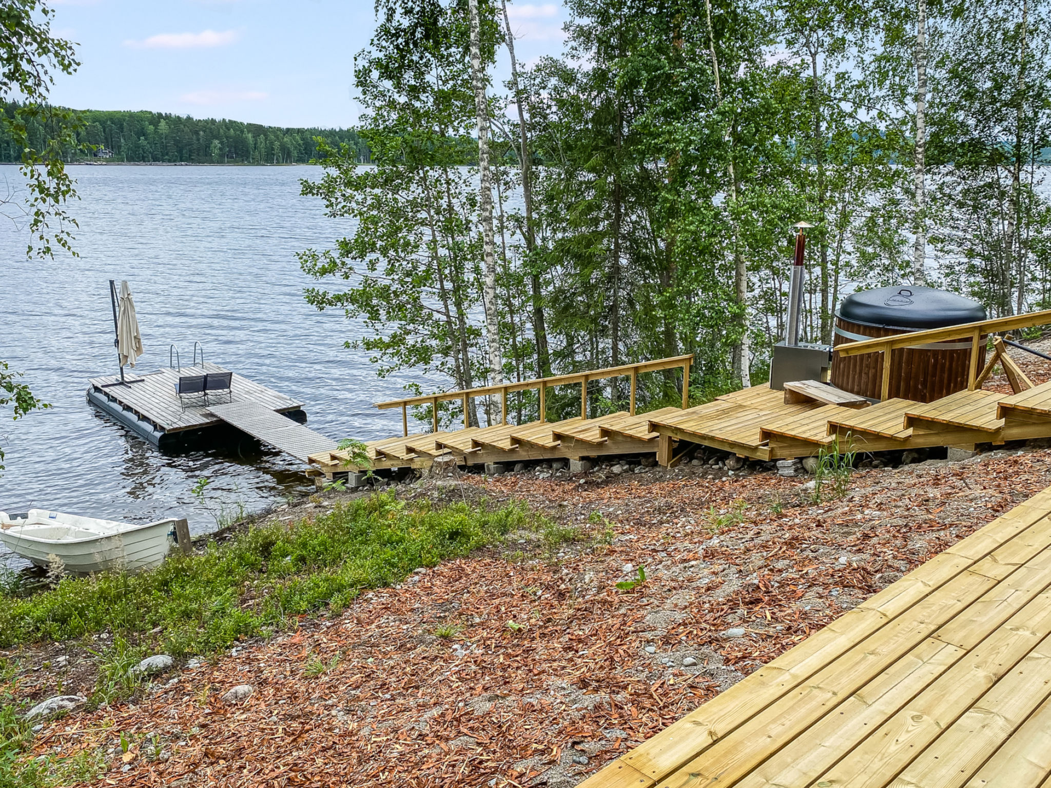 Hot pool cottage kesäranta - Binnen
