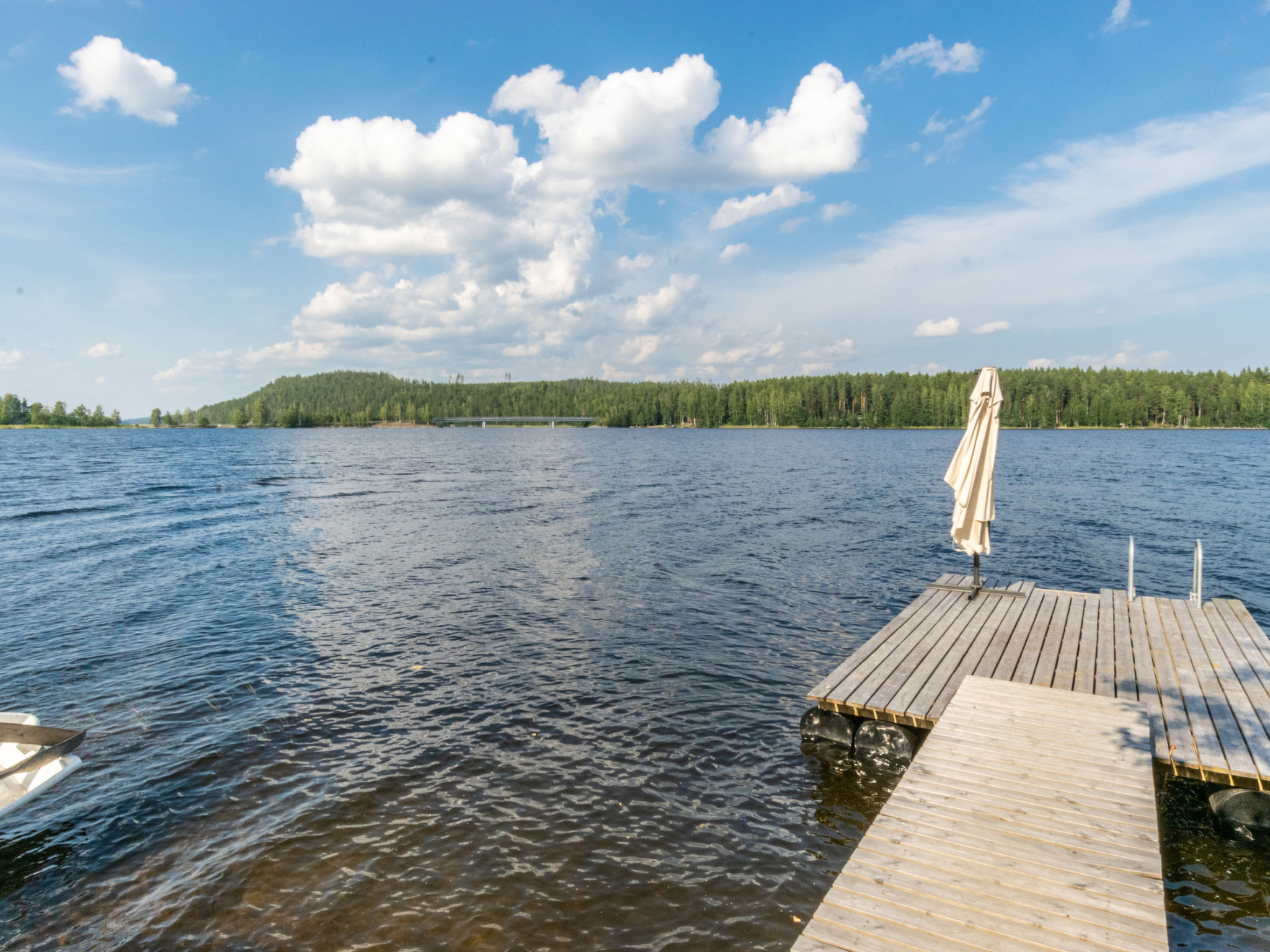 Hot pool cottage kesäranta - Binnen
