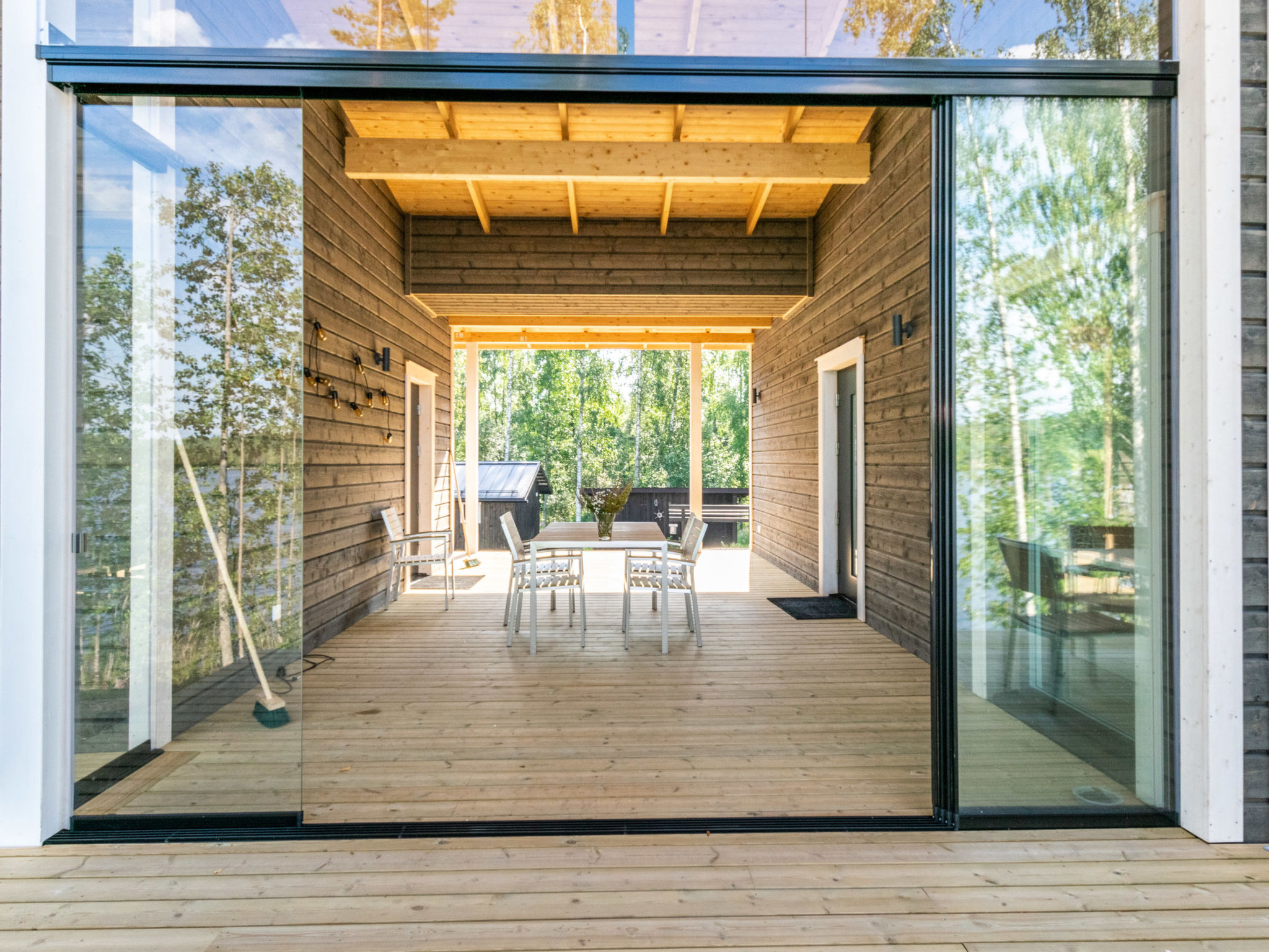 Hot pool cottage kesäranta - Binnen