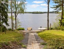 Authentieke blokhut aan Kokonjärvi met sauna en roeiboot in Urjala - thumbnail 2