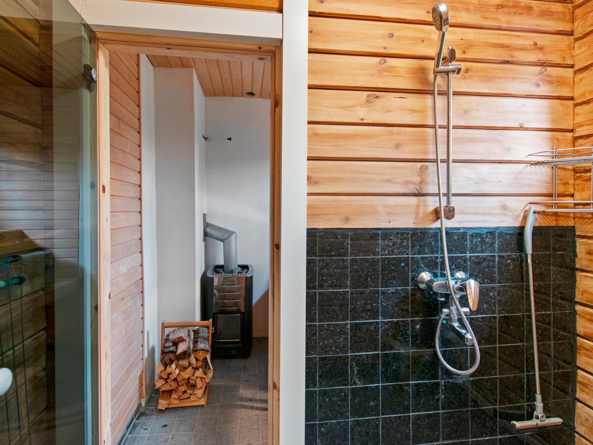 Sakarinniemi, vaikon loma 5-Binnen