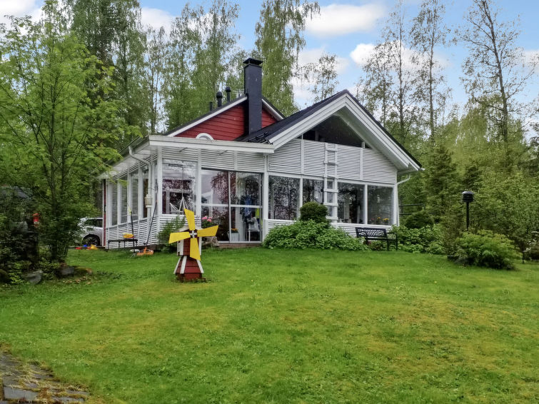7-persoons vakantiehuis Siimaranta aan het meer in Kuopio