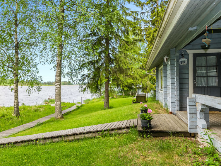 Aan het meer: Sfeervol vakantiehuis Kuoppamäki in Lapinlahti in Lapinlahti