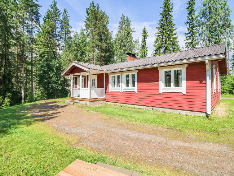 Aan het meer: Rustgevend vakantiehuis Paroni in Leppävirta in Leppävirta