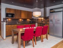 Vacation home Tahko spa suites orange a 9