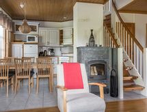 Holiday home Alppinuppu