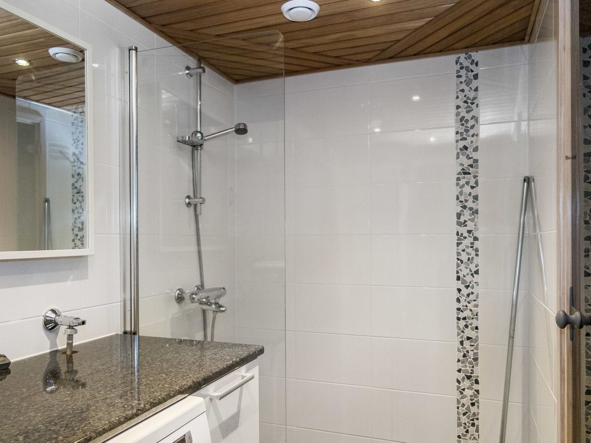 Tahkovuorentie 34 b-Binnen