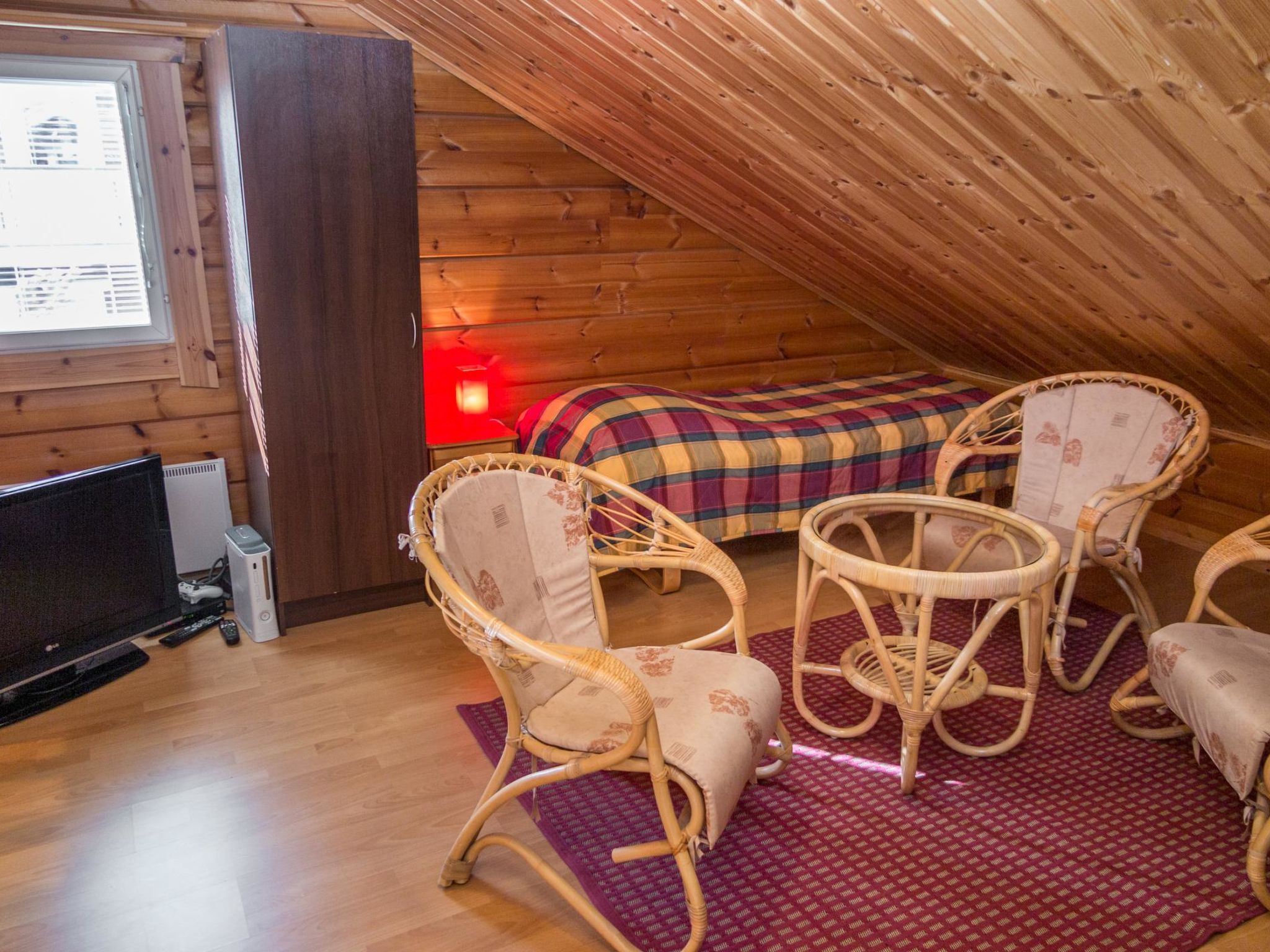 Peiponpesä b-Inside