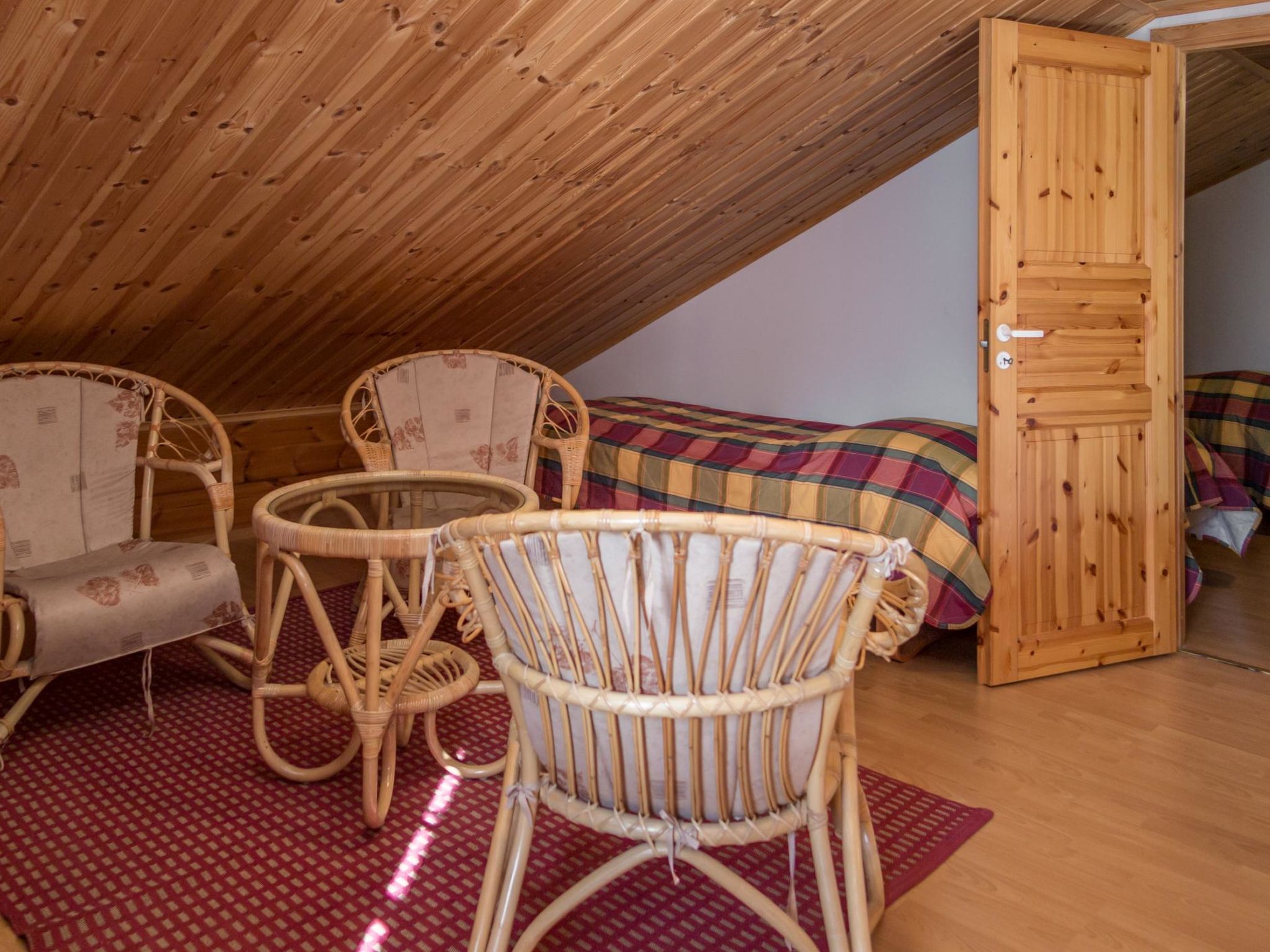 Peiponpesä b-Inside