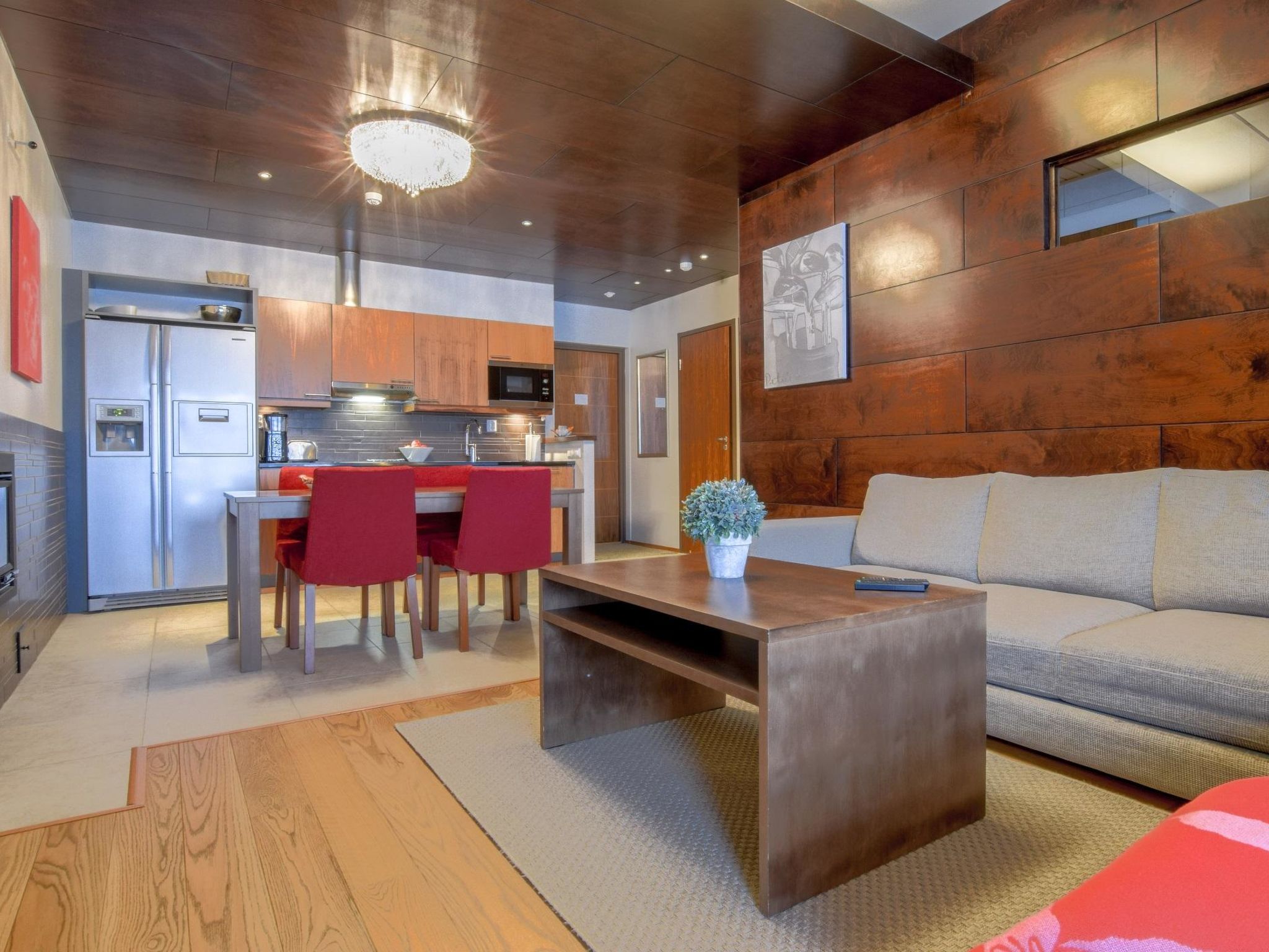 Tahko spa junior suite orange b6-Inside