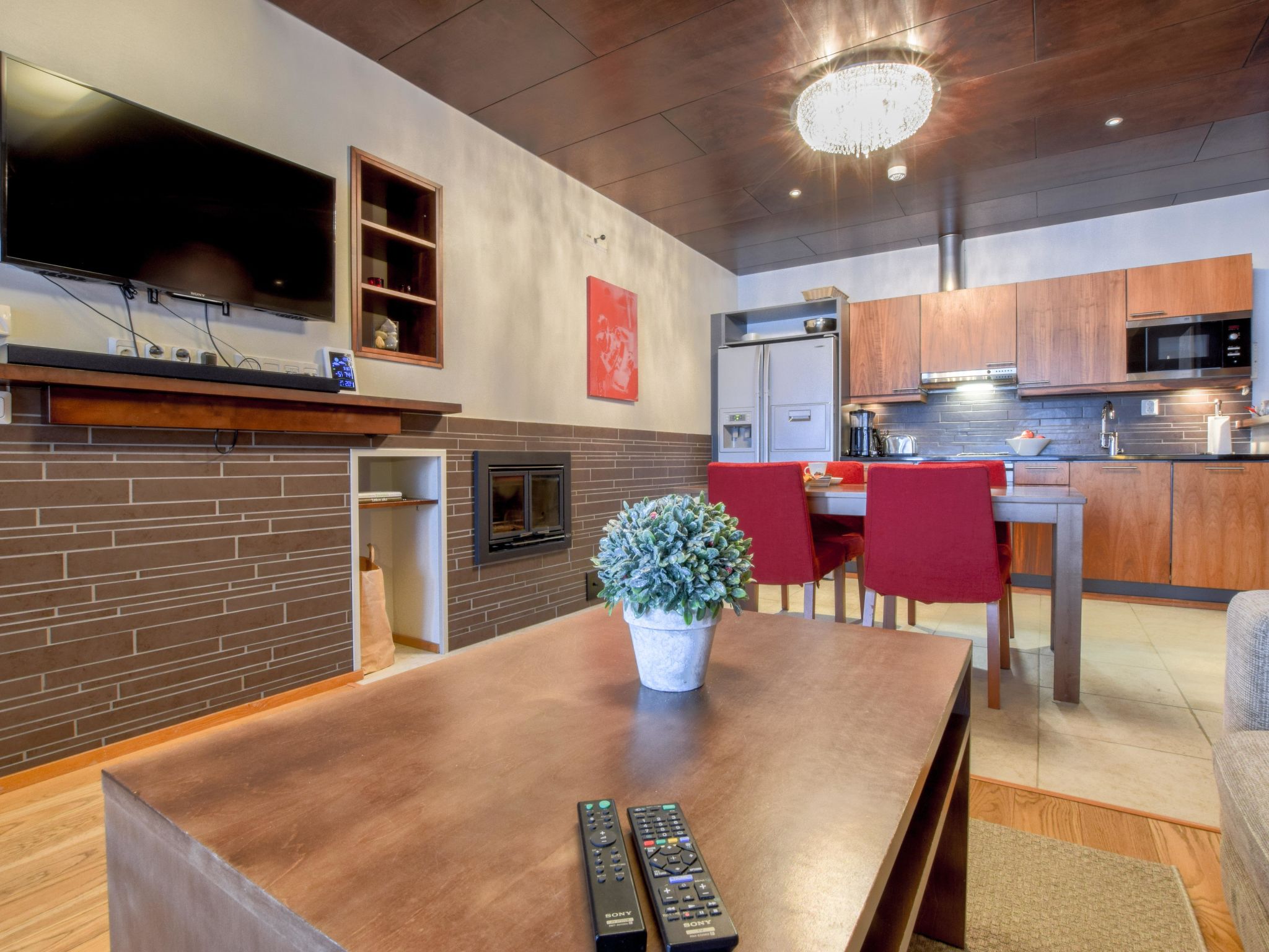 Tahko spa junior suite orange b6-Inside