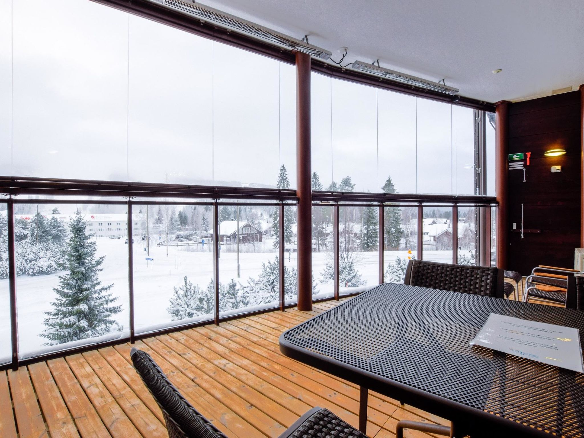 Tahko spa junior suite orange b6-Inside