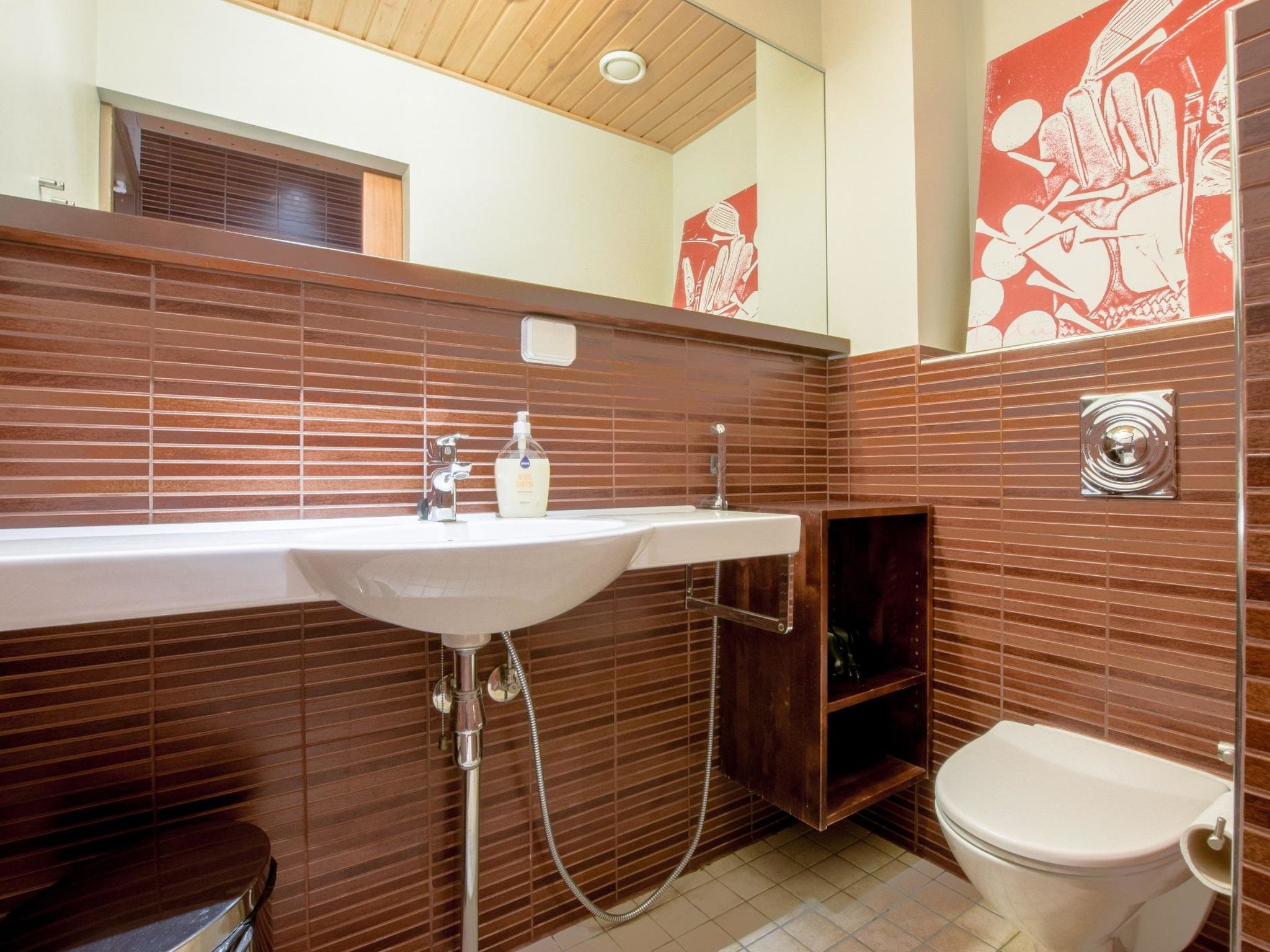 Tahko spa junior suite orange b6-Inside