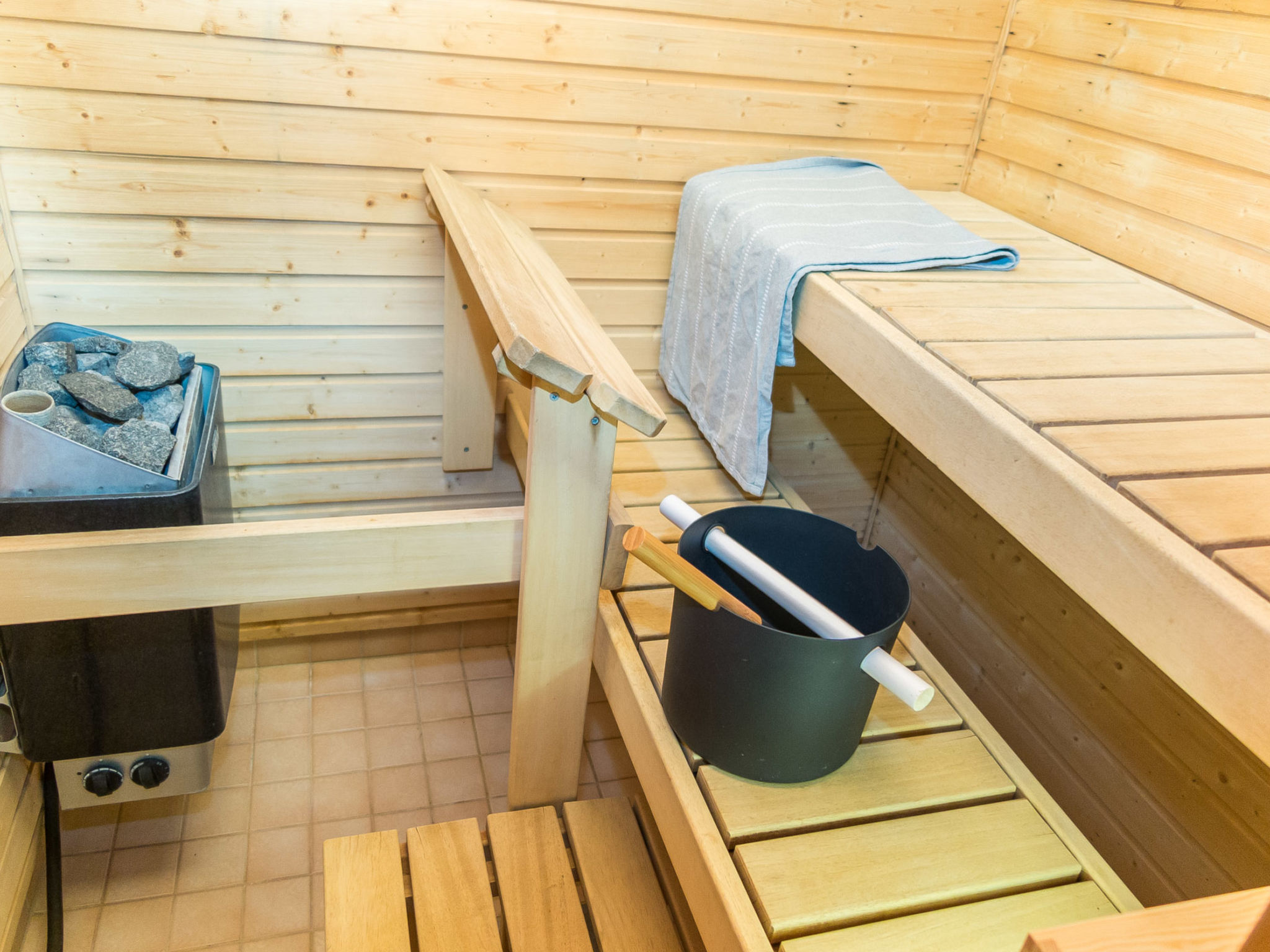 Fore camp - Drinnen