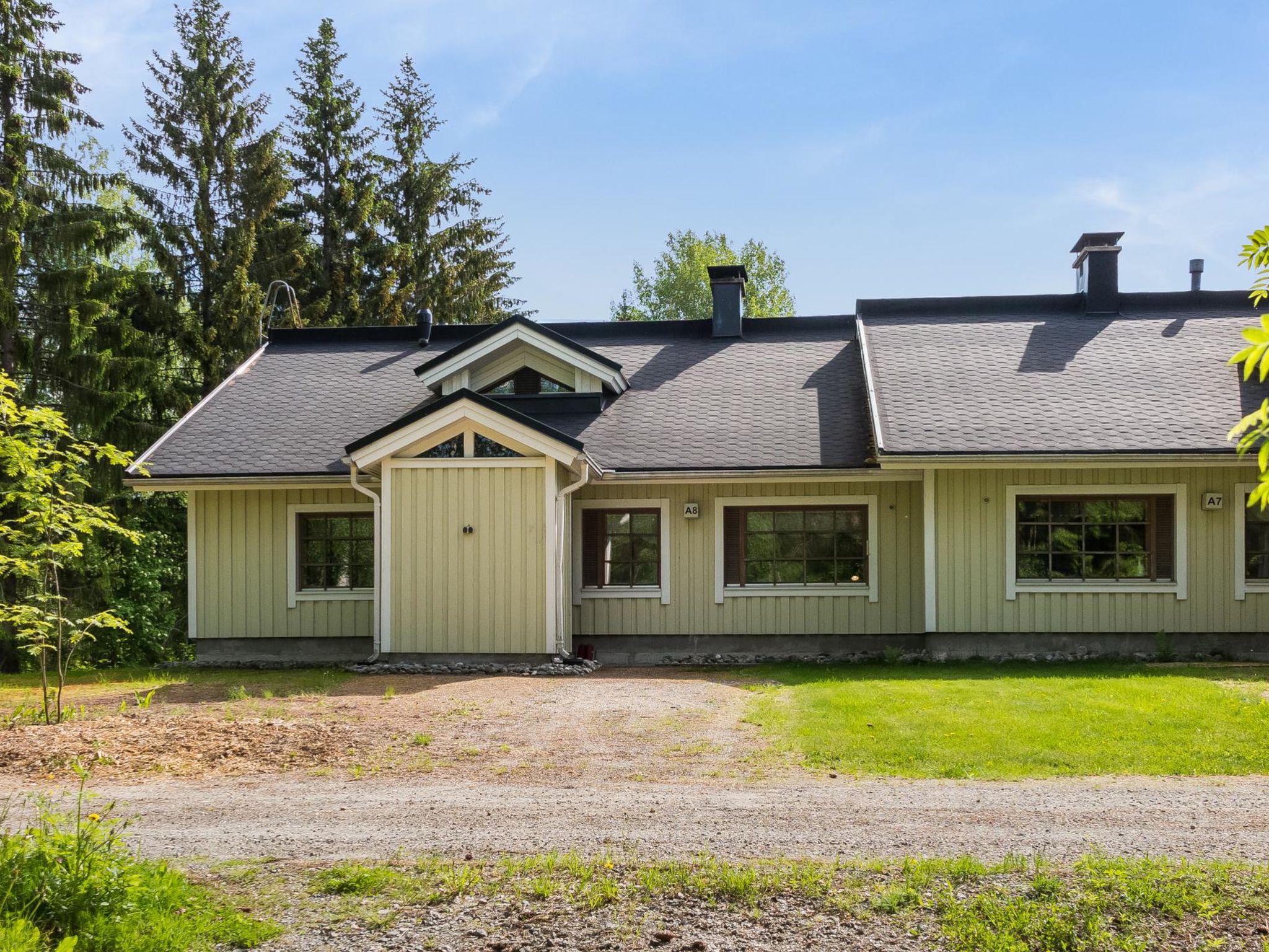 Tintintaival 2 a 8-Inside