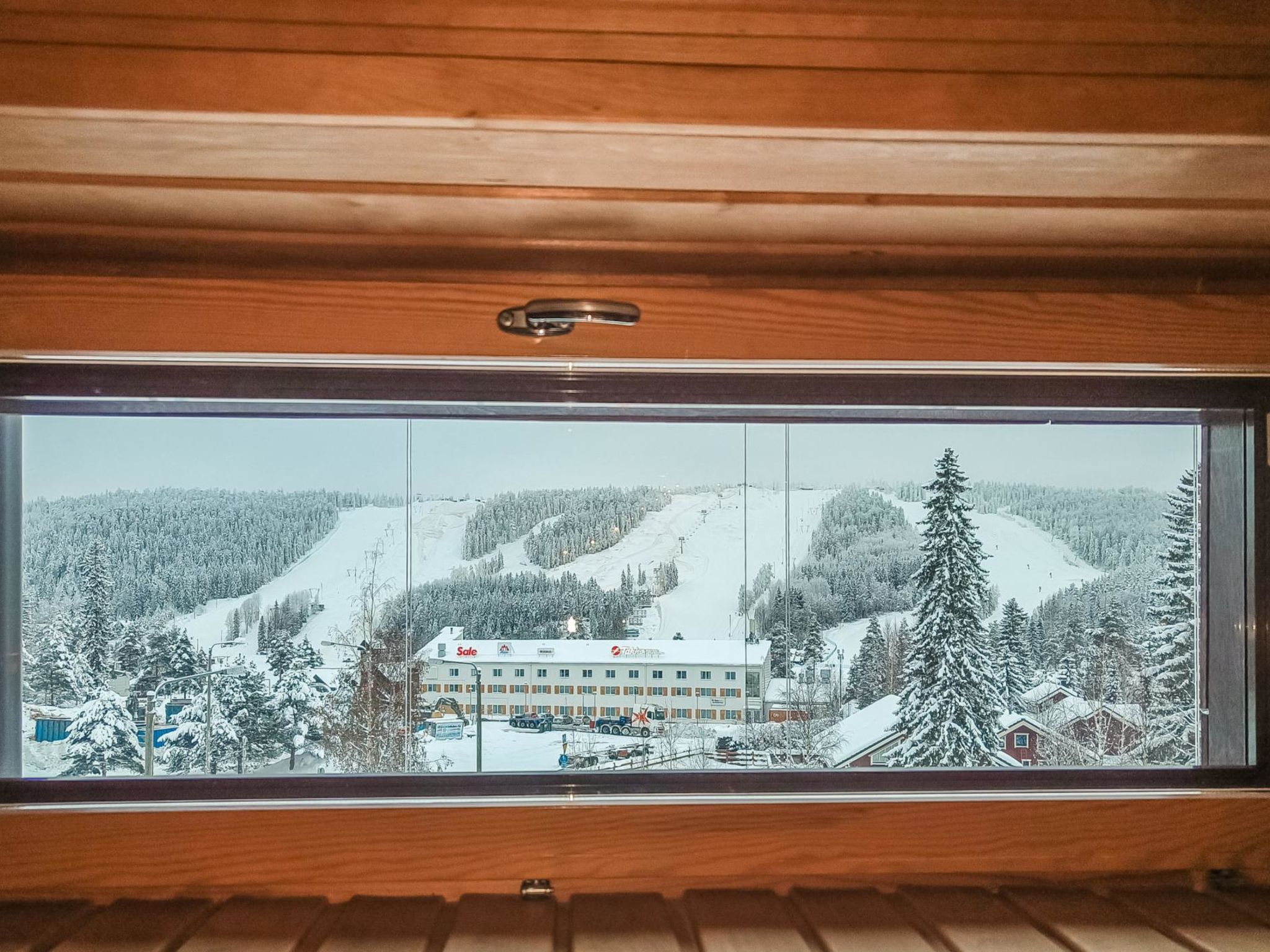 Tahko spa junior suite orange a 10-Inside