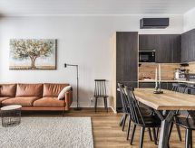 Nieuwe houten villa aan het meer in Tahko – 6 personen, sauna en terras - thumbnail 6