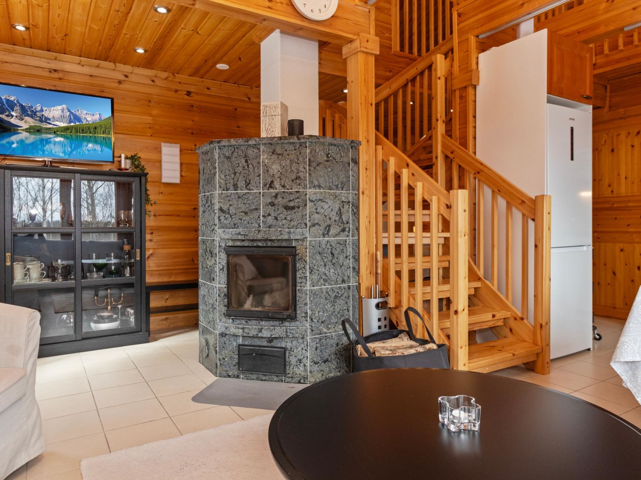 Tintin mökki-Inside