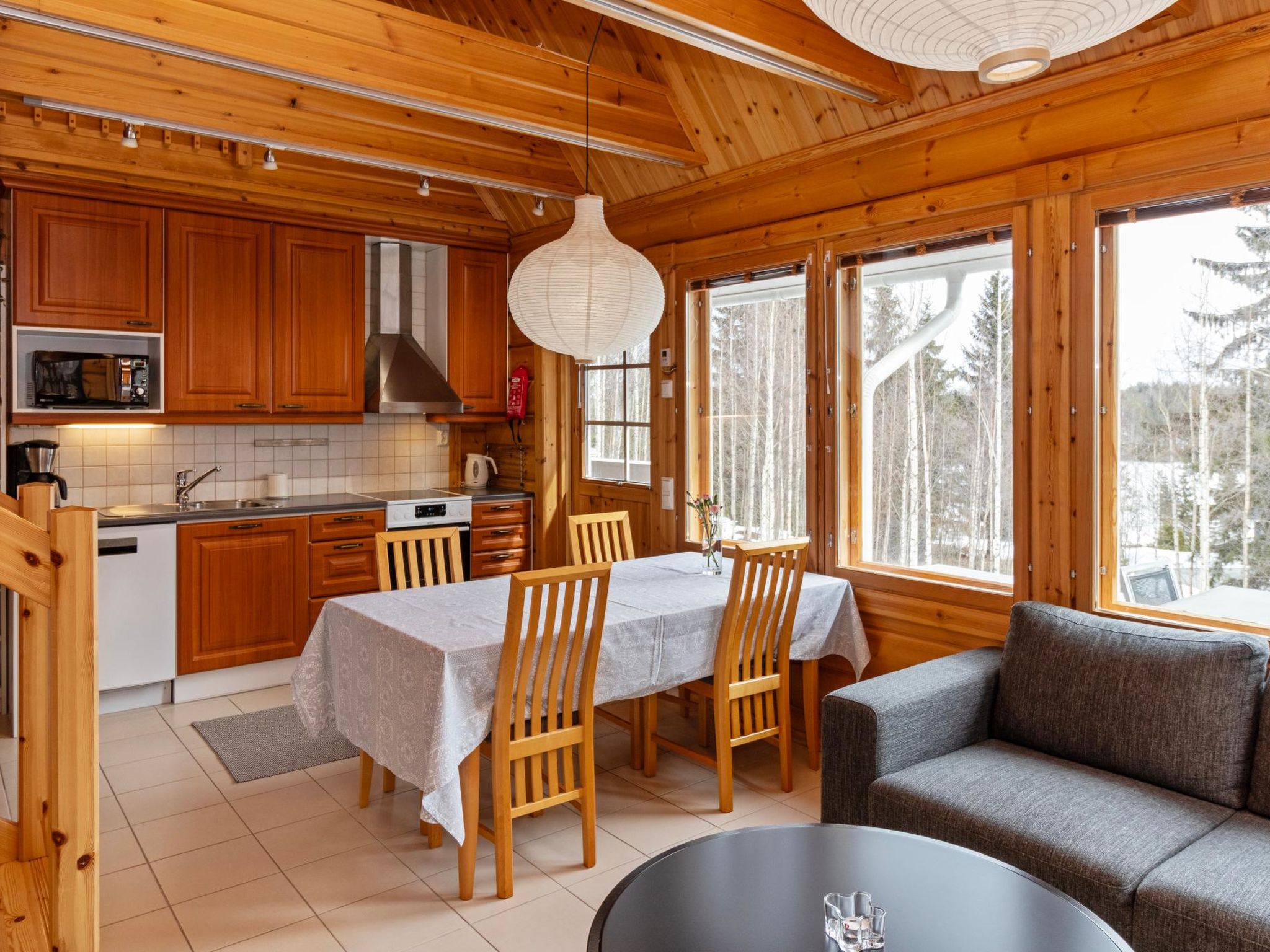 Tintin mökki-Inside